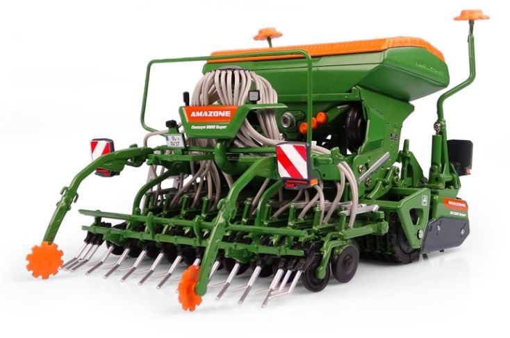 Universal Hobbies 1:32 Scale Amazone Centaya 3000 Super Pneumatic Seed Drill w/KG 3001 Super Cultivator + T-Pack