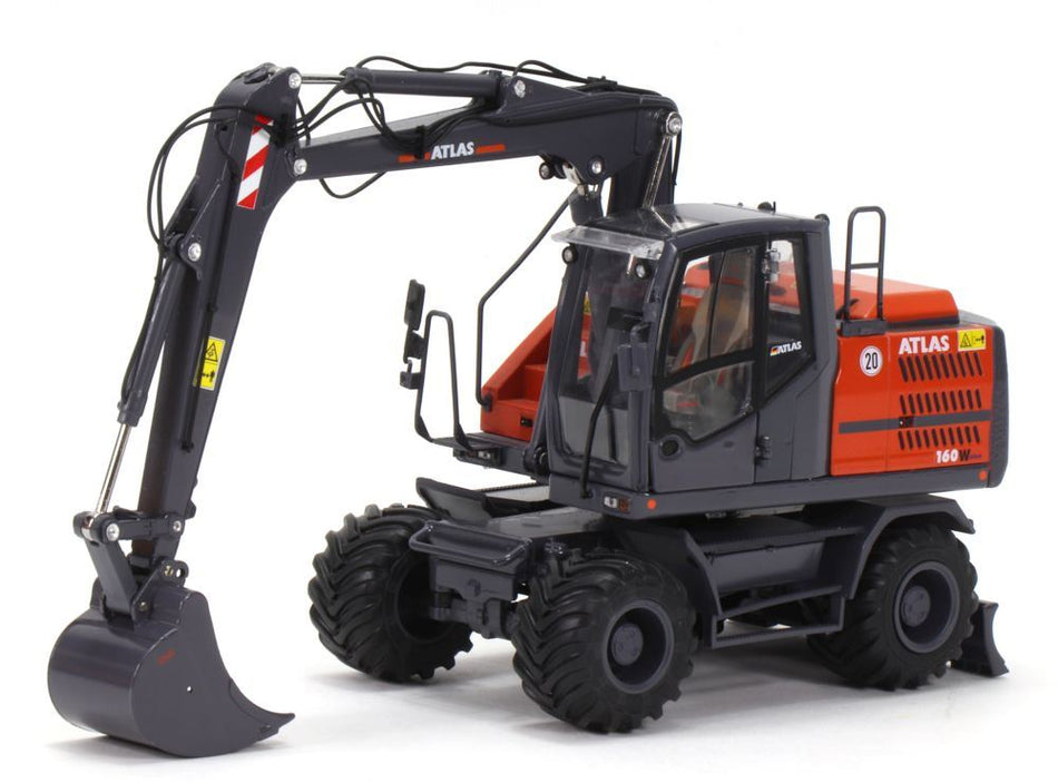 AT Collections 1:32 Scale Atlas 160W Wheeled excavator With Nokian tyres