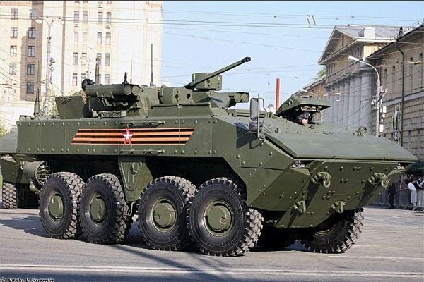 Zvesda Kits 1:72 Scale BMP 'Bumerang' 8x8 APC