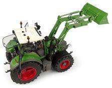Universal Hobbies 1:32 Scale Fendt 618?Vario w/Front Loader