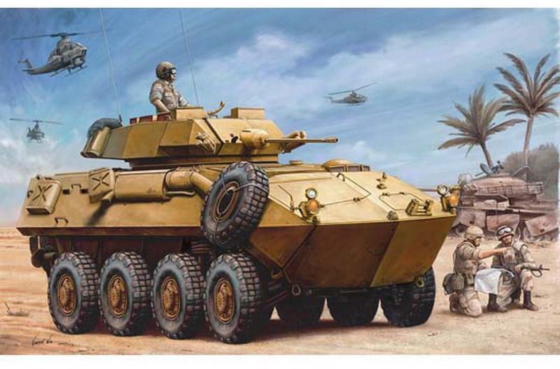 Trumpeter 1:35 Scale LAV-25 Piranha APC USMC w/4 Figures