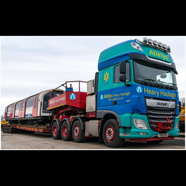 WSi 1:50 Scale DAF XF Super Space Cab MY2017 8x4 Euro PX Low Loader Allelys
