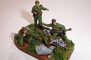 Zvesda Kits 1:72 Scale Soviet Paratroops