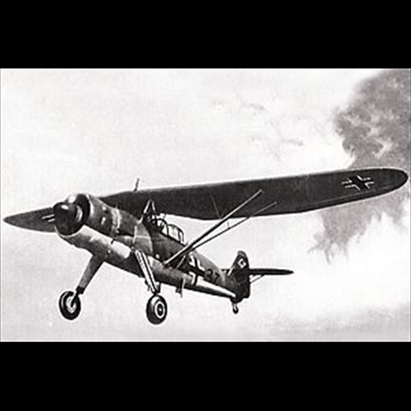 Zvesda Kits 1:144 Scale Henschel 126B