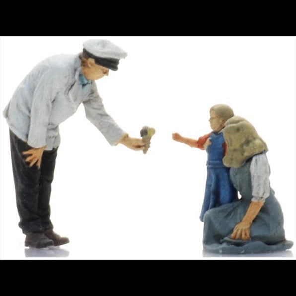 Artitec 1:160 Scale Ice Cream Vendor w/Mother and Child (3x) Ready-Made Figures