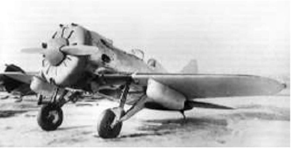 Zvesda Kits 1:144 Scale I-16 Soviet Fighter