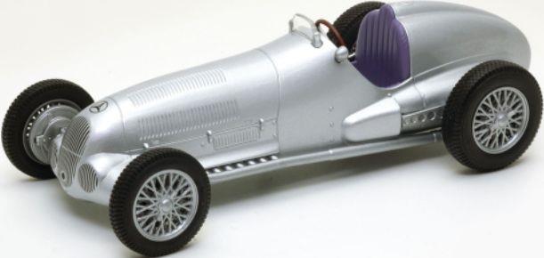 Welly 1:24 Scale Mercedes W125 Silver