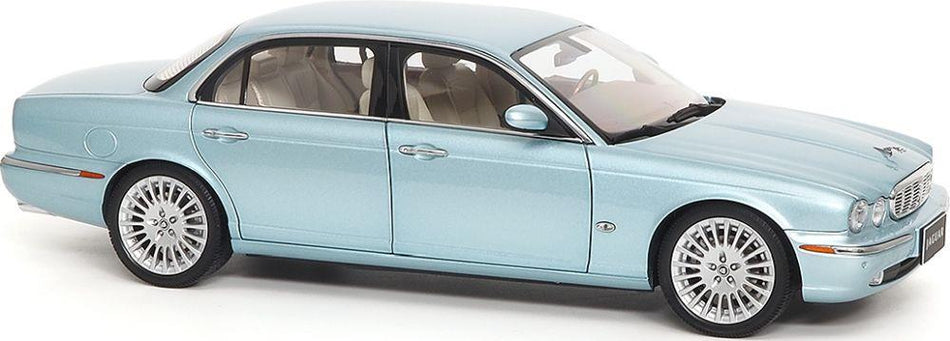 Almost Real 1:18 Scale Jaguar XJ6 (X350) Seafrost