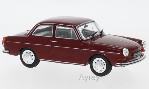 Whitebox 1:43 Scale VW 1600 L, dark red, 1970