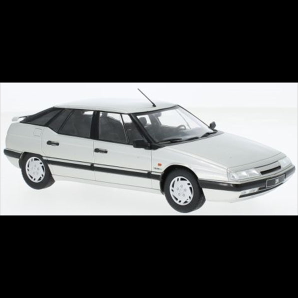 Whitebox 1:24 Scale Citroen XM Silver 1989