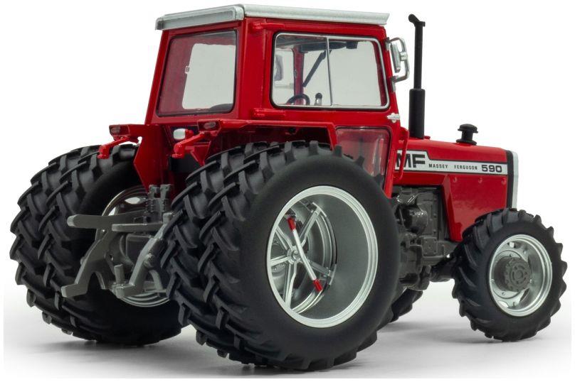 Universal Hobbies 1/32rd scale Massey Ferguson 590 4wd w/Molcon Duals