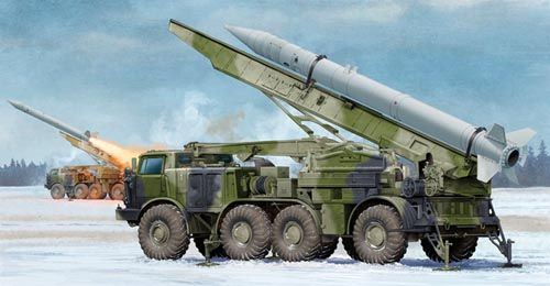 Trumpeter 1:35 Scale Russian 9P113 TEL w/9M21 Rocket of 9K52 Lu Luna-M Short-range Artillery Rocket System