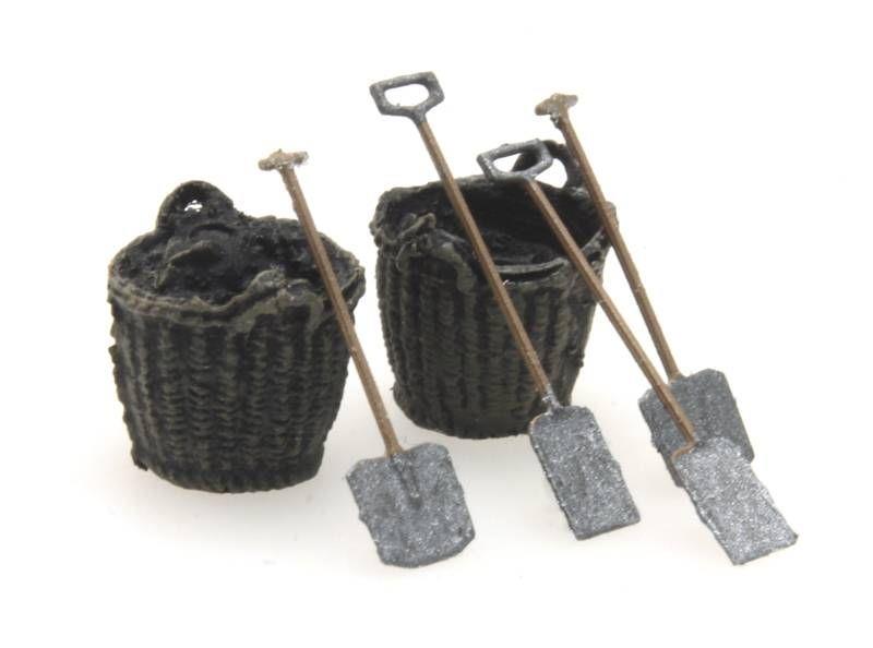 Artitec 1:87 Scale Coal Baskets And Tools 1:87 Ready-Made, Painted