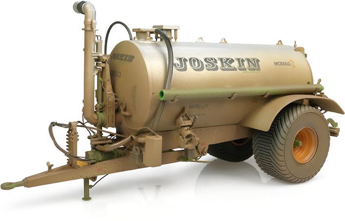 Universal Hobbies 1:32 Scale Joskin Modulo 2 11000 ME Tank (Dirty Version)